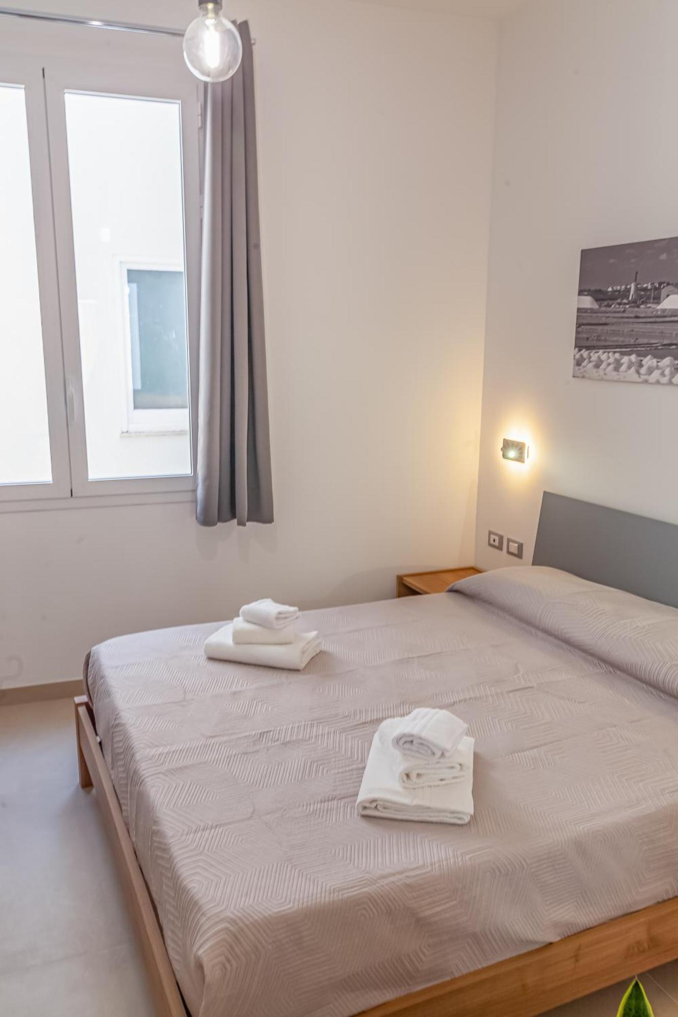 Isgrò Rooms Marsala Exterior foto
